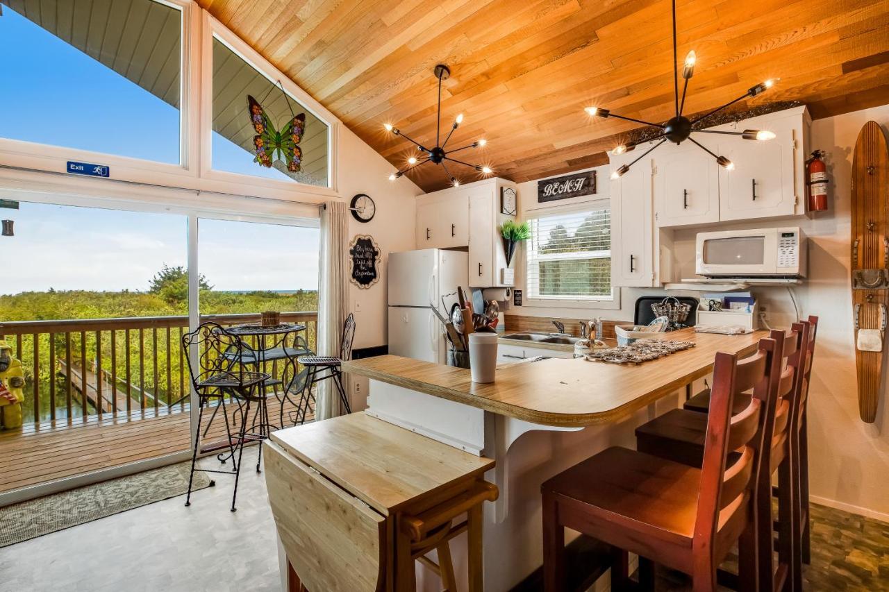 Salty Kisses Villa Ocean Shores Exterior photo
